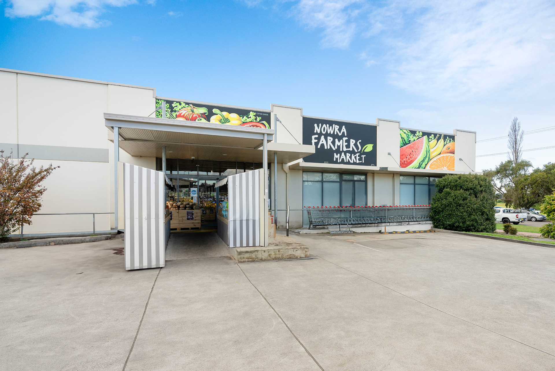 Outside Location view of the Nowra Farmers Market Store Entrance